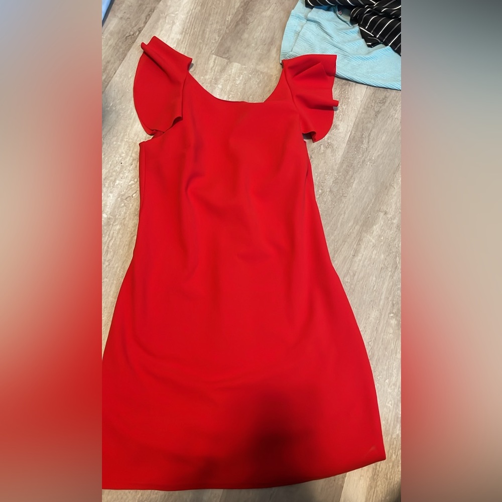 Backless dress